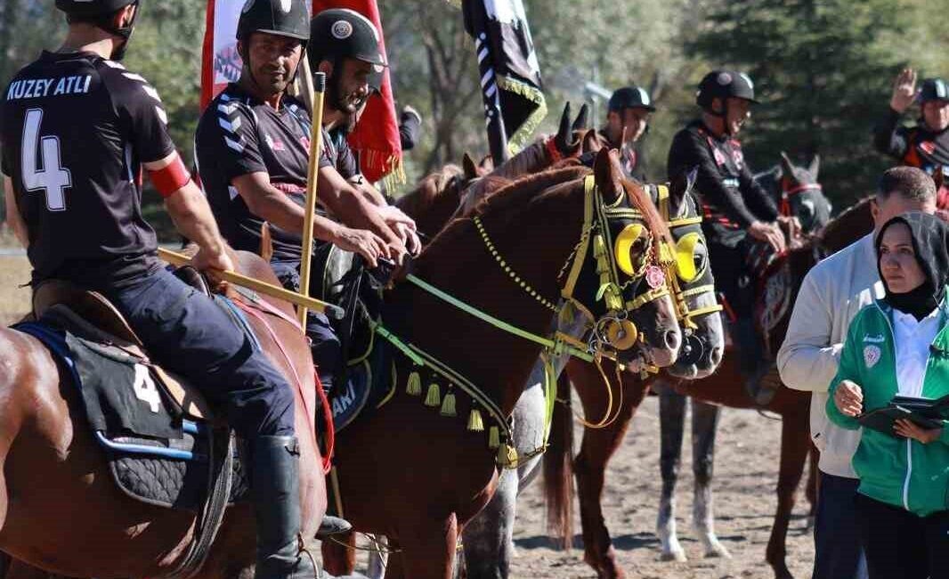 Ata sporu ciritte Sivas’ı temsil eden Kuzey Atlı Cirit Spor
