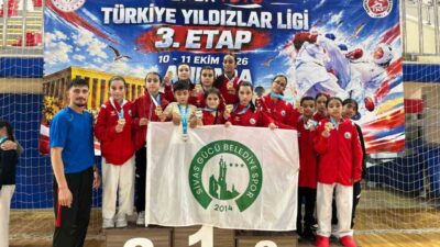 Ankara’da düzenlenen Türkiye Yıldızlar Karate Ligi 3. Etap Müsabakaları’na damga