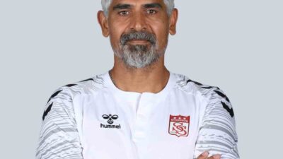 Sivasspor’da kötü gidişatın ardından teknik direktör İsmet Taşdemir ile yolların