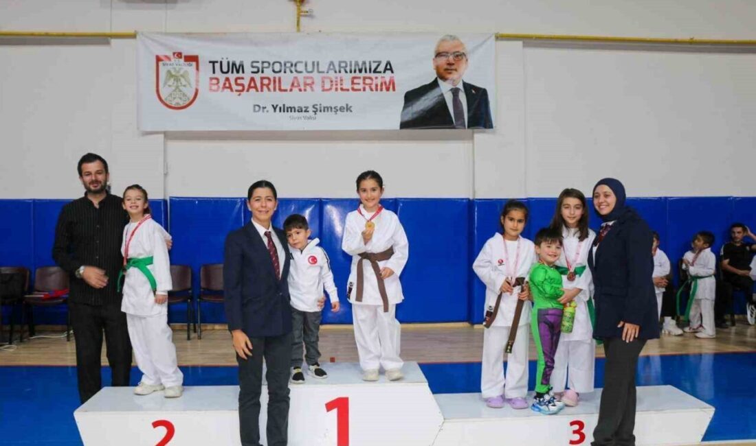 Sivas’ta düzenlenen Kulüpler Arası Heian Kata ve Kumite İl Şampiyonası’nda