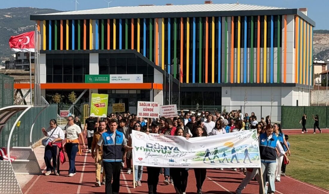 Aydın’ın Söke ilçesinde 2 Ekim Dünya Yürüyüş Günü kapsamında düzenlenen