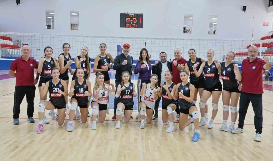 Söke Belediye Saldos Voleybol, Altınay Spor’u set vermeden geçti. Başkan