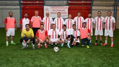 Bitlis’in Tatvan ilçesinde şehitler anısına düzenlenen kurumlar arası futbol turnuvası