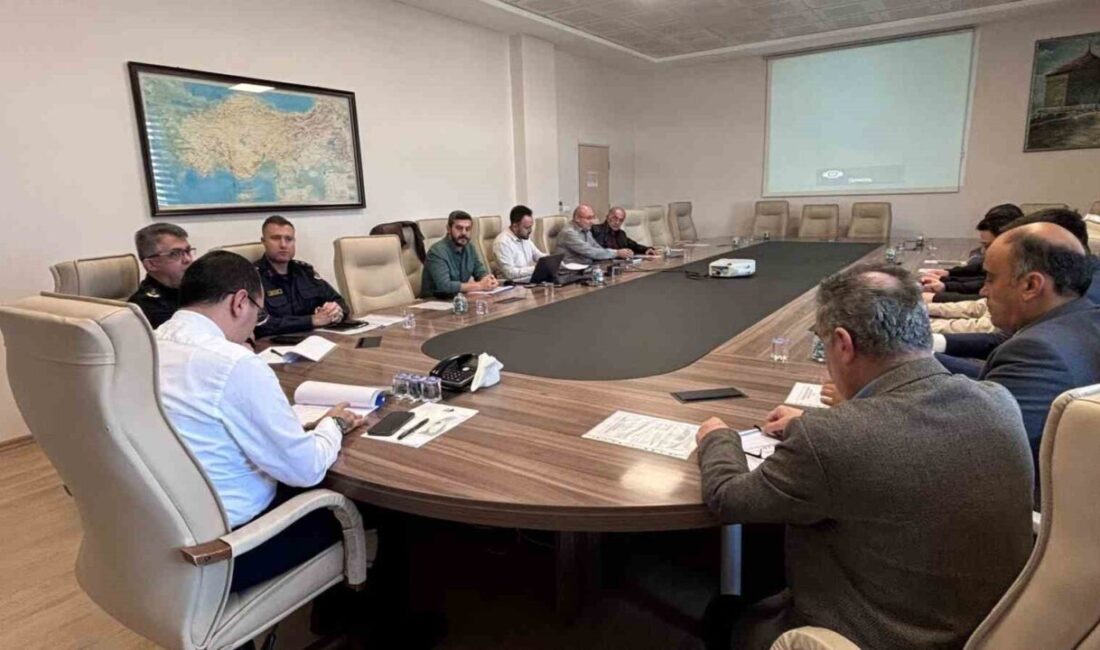 Kütahya’nın Tavşanlı ilçesinde, 2026-2027 futbol sezonu öncesinde spor müsabakalarının huzur