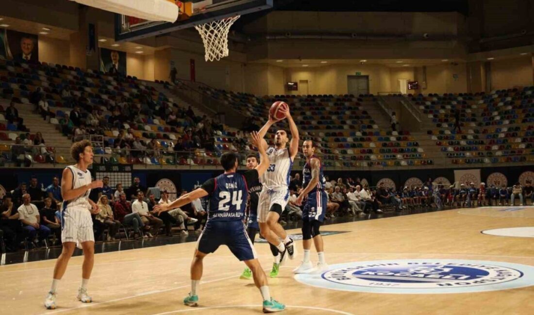 Türkiye Basketbol 2. Ligi’nin ilk haftasında Kocaeli Büyükşehir Belediye Kağıtspor