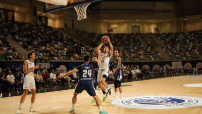 Türkiye Basketbol 2. Ligi’nin ilk haftasında Kocaeli Büyükşehir Belediye Kağıtspor