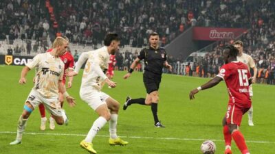Trendyol Süper Lig’in 9. haftasında Beşiktaş, konuk ettiği Başakşehir’i 2-0