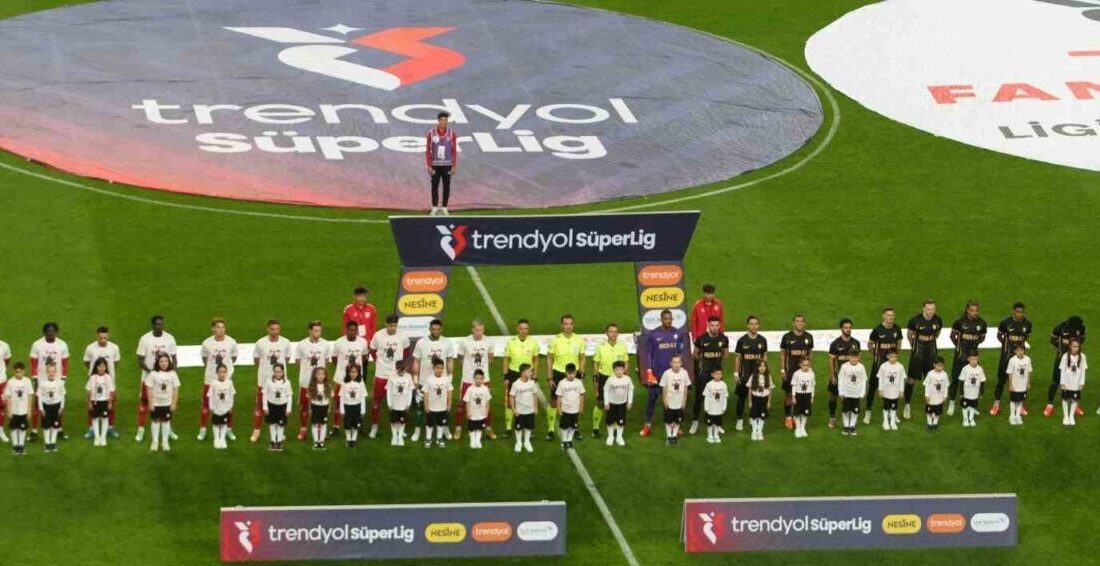 Trendyol Süper Lig: Samsunspor: 0 – Amed Sportif Faaliyetler: 0 (Maç devam ediyor) Trendyol Süper Lig’in 9. haftasında Samsunspor, sahasında Amed Sportif Faaliyetler’i