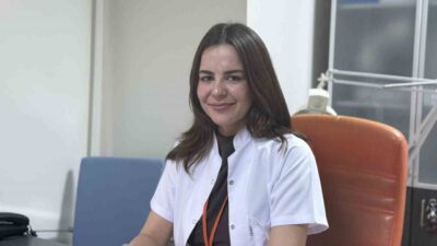Leke ve benlerdeki değişimlerin dikkate alınması gerektiğini aktaran Dermatoloji Uzmanı