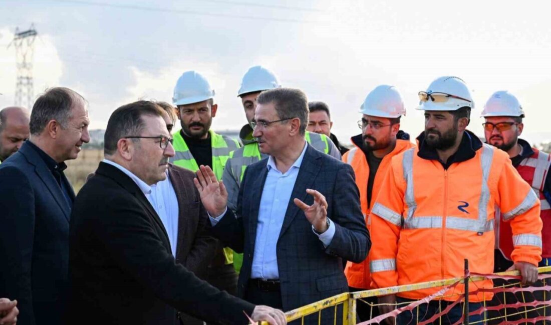 Erzurum Valisi Aydın Baruş ve AK Parti Erzurum Milletvekili Selami