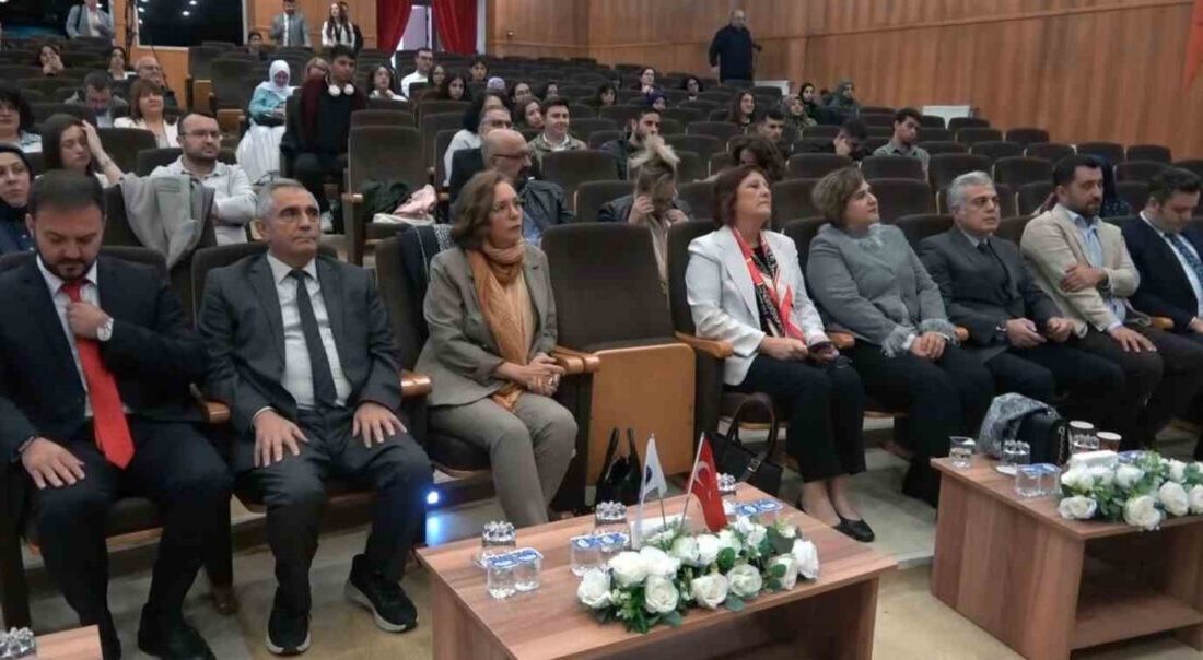 Giresun’da ilk kez düzenlenen “Multidisipliner Nütrisyon Şehir Toplantısı”nda, yaşlı bireylerde