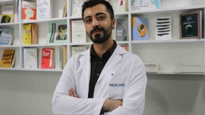 Teknolojinin gelişmesiyle birlikte sosyal medya kullanımı yaşlı bireyler arasında da