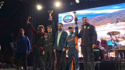 Aydın’da, Yenipazar Otokros Yarışları çekişmeli yarışlara sahne oldu. Aydın Otomobil