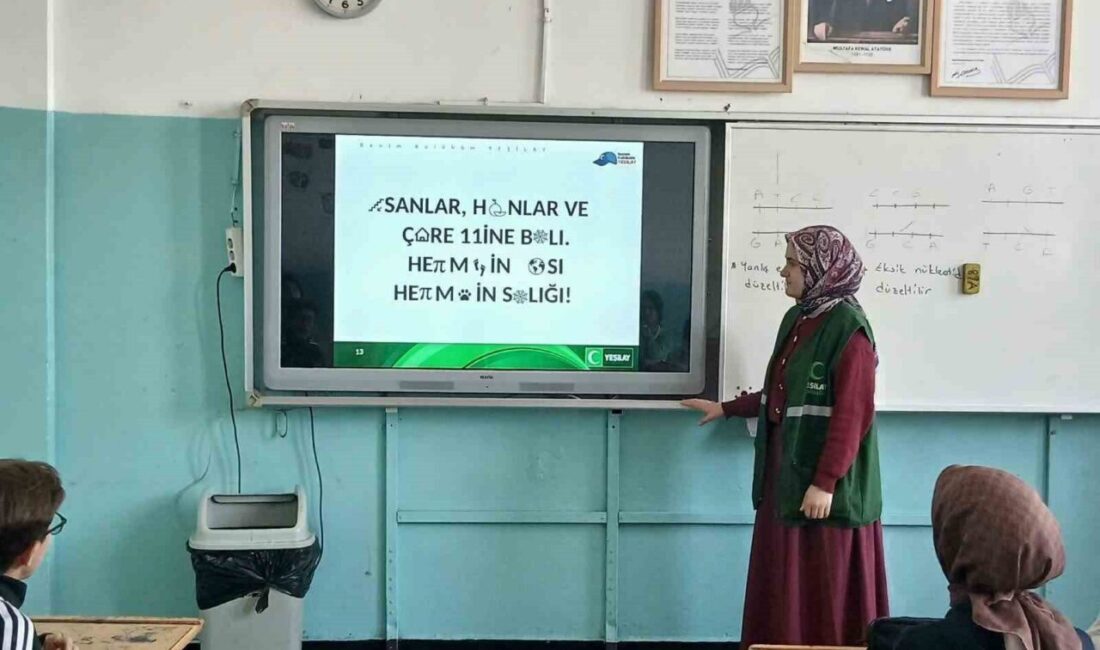 Kars’ta Yeşilay tarafından öğrencilere yönelik sağlıklı yaşam ve Yeşilay bilinci