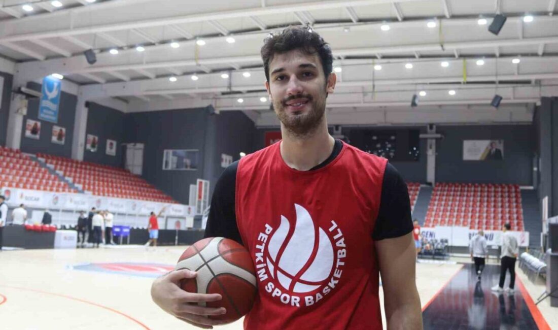 Aliağa Petkimspor’un 24 yaşındaki basketbolcusu Yiğit Onan, kariyer hedefinin Euroleague’de